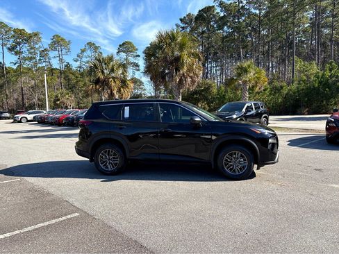 New 2026 Nissan Rogue S image 29