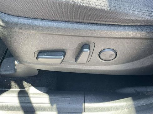 Used 2022 Hyundai Santa Fe SEL w/ Convenience Package FWD image 17
