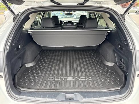 Used 2022 Subaru Outback Limited AWD/4WD image 14