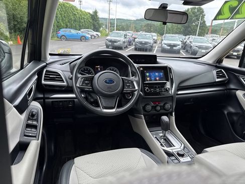 Used 2022 Subaru Forester Premium AWD/4WD image 18