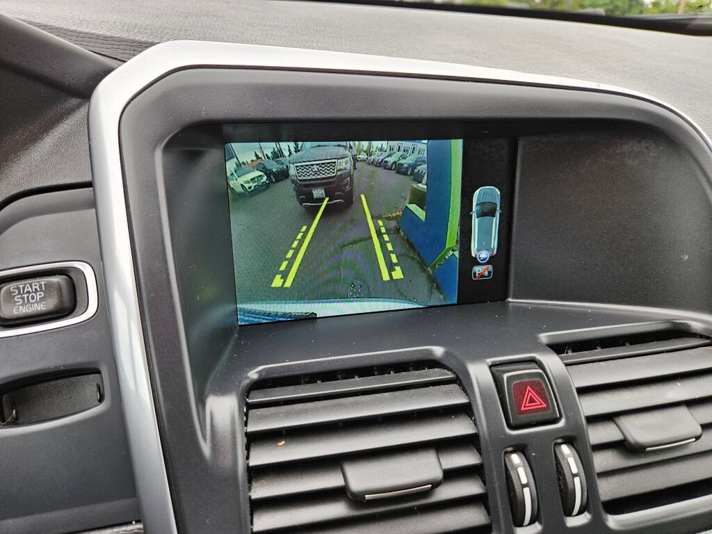 Used 2015 Volvo XC60 T5 AWD/4WD image 33