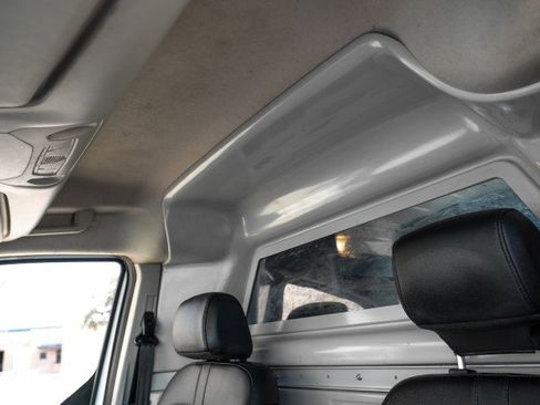 Used 2023 Ford Transit Connect XL image 31