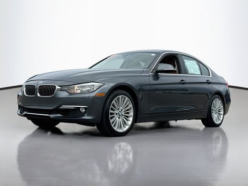 Used 2013 BMW 328i xDrive Sedan AWD/4WD image 3