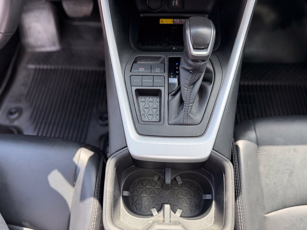 Used 2023 Toyota RAV4 XLE Premium FWD image 27