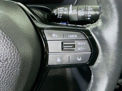 Used 2024 Honda HR-V EX-L image 12