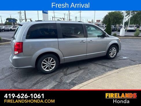 Used 2018 Dodge Grand Caravan SXT FWD image 6