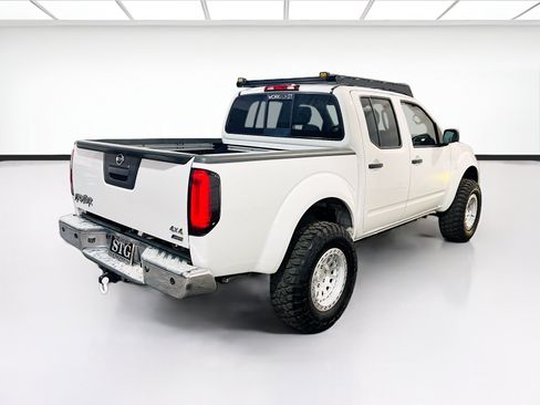 Used 2019 Nissan Frontier SV w/ Value Truck Package AWD/4WD image 4