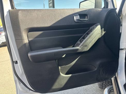 Used 2008 HUMMER H3 image 24