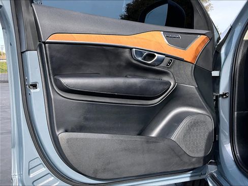 Used 2023 Volvo XC90 B6 Plus w/ Protection Package Premier image 26