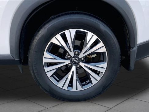 Used 2022 Nissan Rogue SV FWD image 10