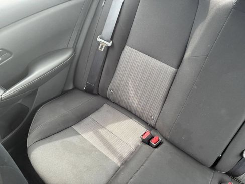 Used 2025 Nissan Sentra SV FWD image 37