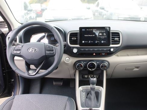 New 2026 Hyundai Venue SEL FWD image 16
