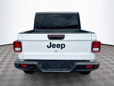 Used 2025 Jeep Gladiator Sport AWD/4WD image 7