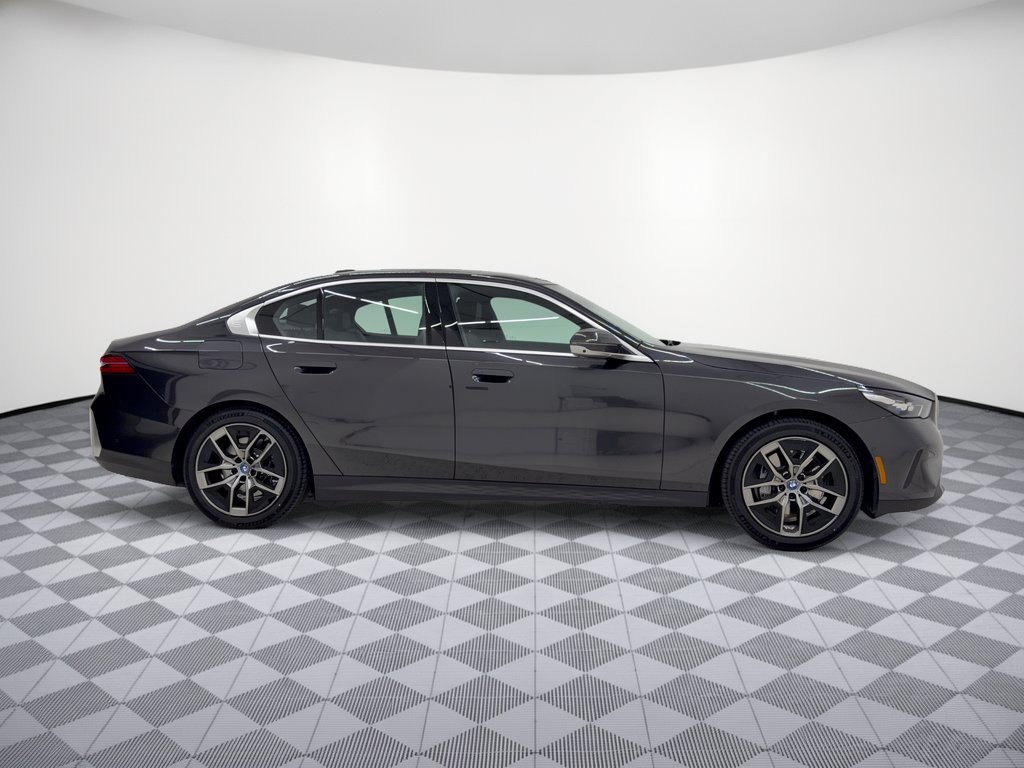 Certified 2025 BMW i5 eDrive40i w/ Premium Package RWD image 8