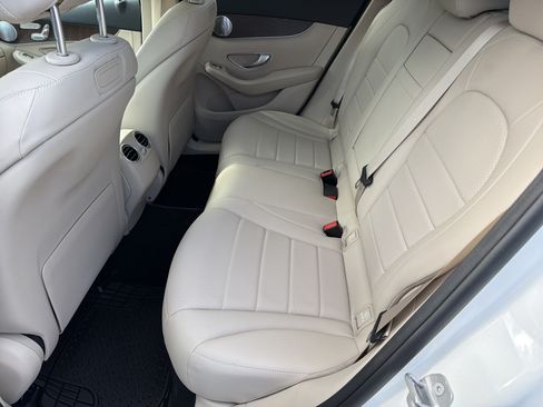Used 2019 Mercedes-Benz GLC 300 image 19