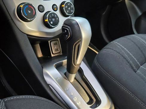 Used 2020 Chevrolet Sonic LT w/ Convenience Package image 15