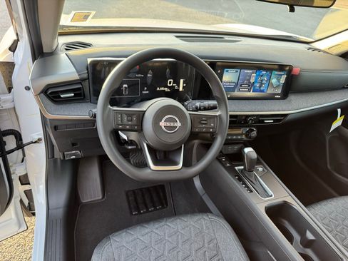 New 2026 Nissan Kicks SV w/ Cold Weather Package image 11