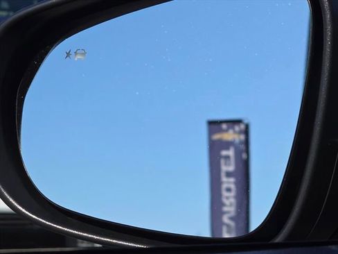 New 2026 Chevrolet Trax RS w/ Sunroof Package image 28