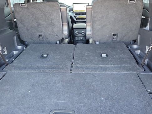 Used 2025 Ford Explorer ST AWD/4WD image 17