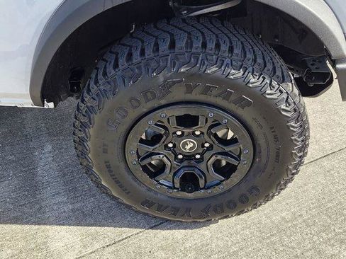 Used 2024 Ford Bronco Wildtrak image 26
