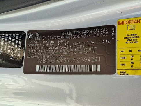 Used 2008 BMW 135i Convertible image 26