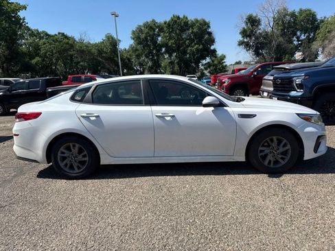 Used 2019 Kia Optima LX FWD image 2