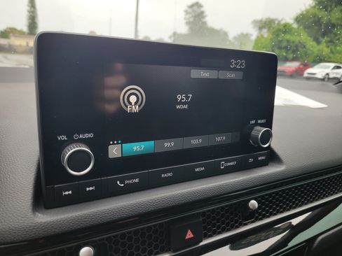 Used 2022 Honda Civic Sport image 17