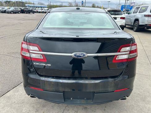 Used 2017 Ford Taurus SE FWD image 6