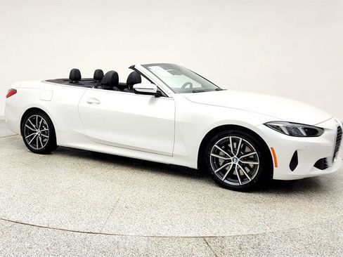 Used 2025 BMW 430i Convertible image 3
