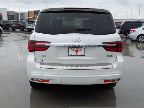 Used 2024 INFINITI QX80 Luxe AWD/4WD image 4
