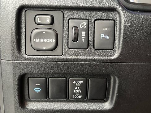 Used 2018 Toyota 4Runner Limited w/ Four Season Floor Mat Package AWD/4WD image 51