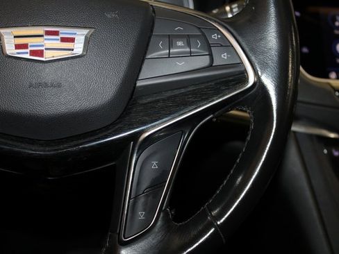 Certified 2022 Cadillac XT5 Premium Luxury image 22