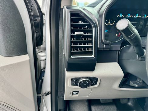 Used 2016 Ford F150 XL w/ Equipment Group 101A Mid AWD/4WD image 17