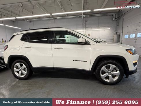 Used 2021 Jeep Compass Latitude w/ Convenience Group FWD image 6
