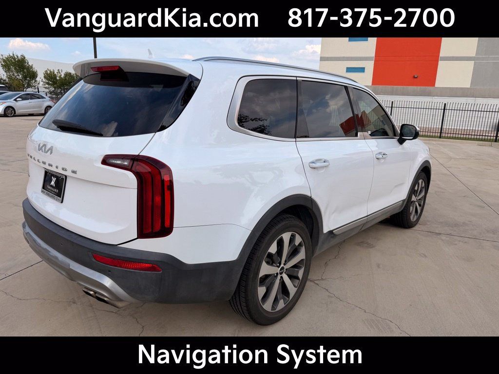 Certified 2022 Kia Telluride S AWD/4WD image 4
