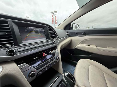 Used 2018 Hyundai Elantra Value Edition image 89