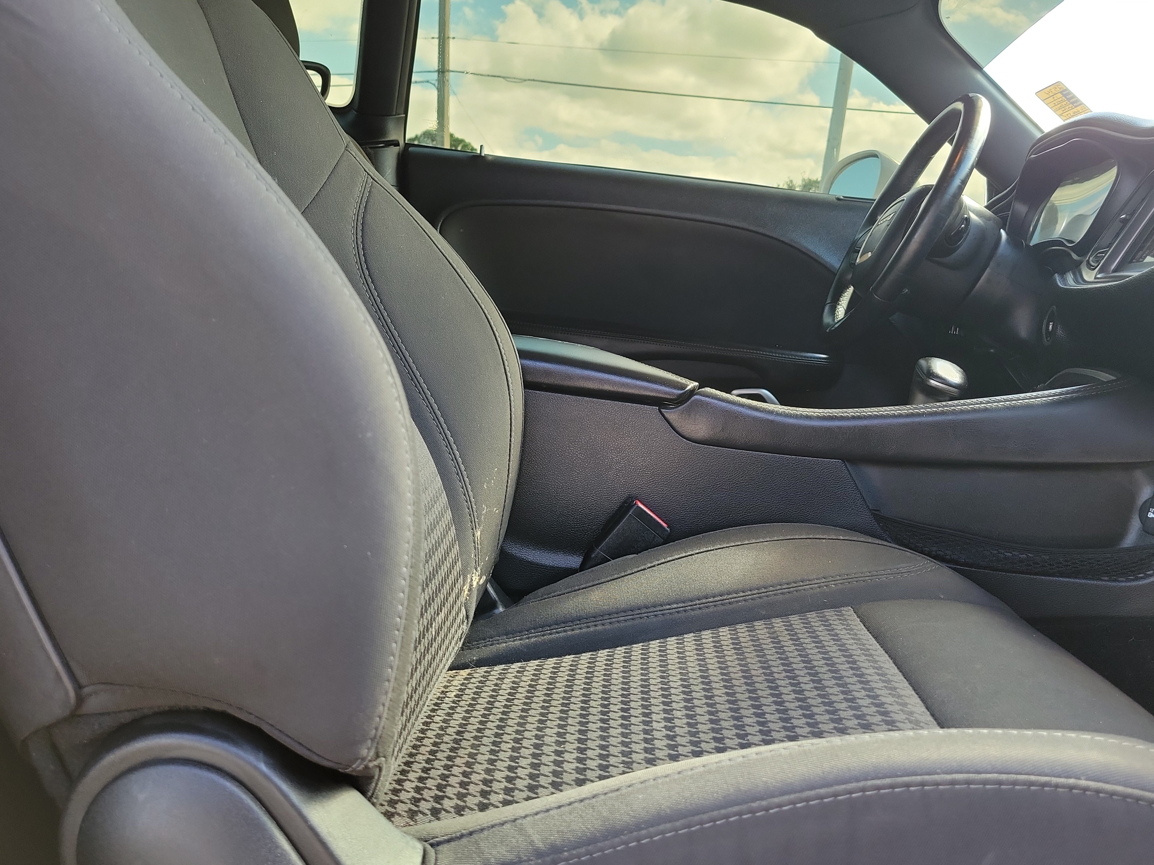 Used 2019 Dodge Challenger SXT RWD image 13