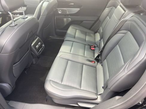 New 2026 Lincoln Nautilus Reserve AWD/4WD image 21