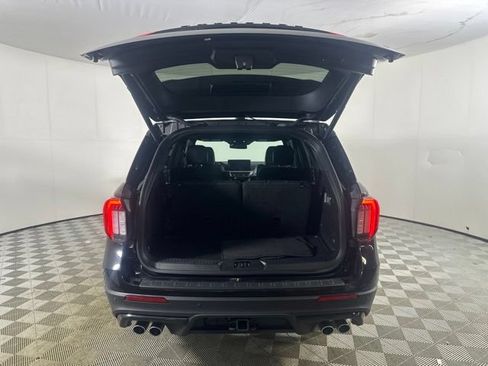 Used 2025 Ford Explorer ST AWD/4WD image 9