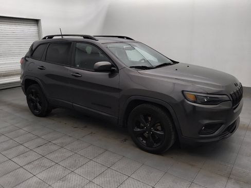 Used 2020 Jeep Cherokee Latitude Plus FWD image 11