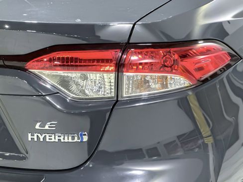 Used 2024 Toyota Corolla LE image 12