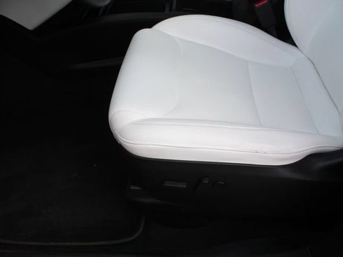 Used 2020 Tesla Model X Long Range AWD/4WD image 31
