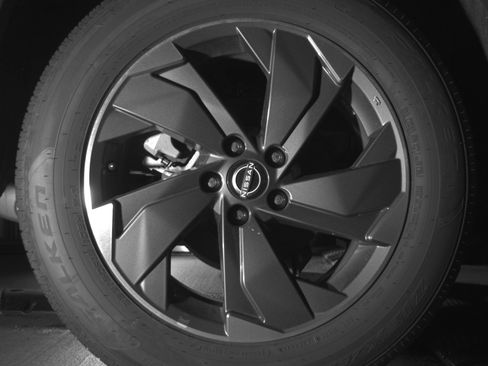 Used 2025 Nissan Rogue SV FWD image 15