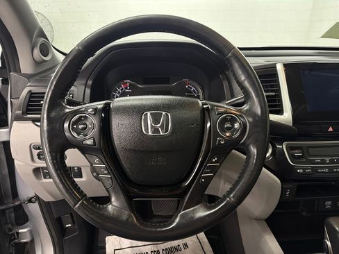 Used 2017 Honda Ridgeline RTL-E image 19