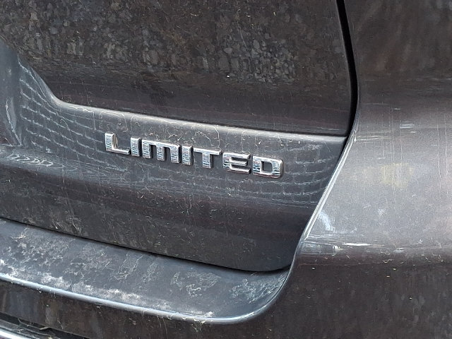 Used 2021 Jeep Grand Cherokee L Limited AWD/4WD image 9
