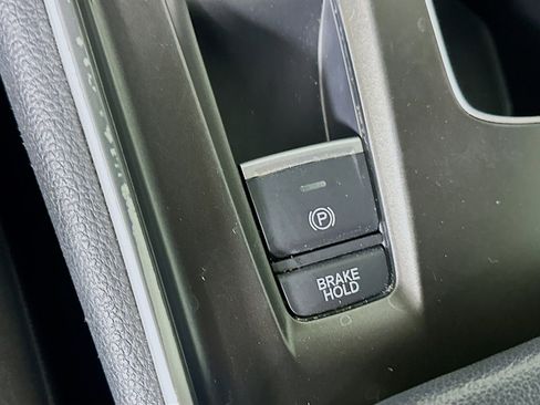 Used 2019 Honda Accord LX image 25