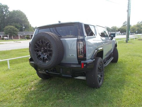 New 2025 GMC Hummer EV 2X image 4