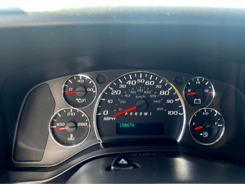 Used 2018 GMC Savana 4500 w/ Power Convenience Package image 16