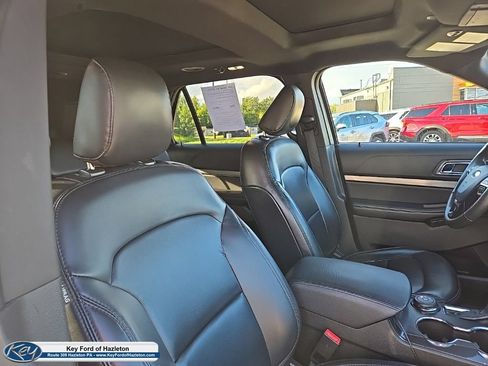 Used 2019 Ford Explorer XLT w/ Equipment Group 202A AWD/4WD image 20
