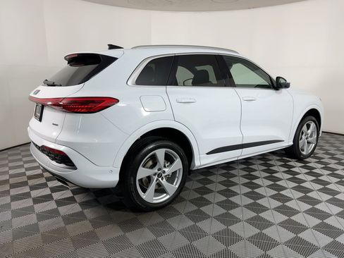 Used 2025 Audi Q5 Premium Plus AWD/4WD image 7